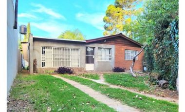 CASA EN VENTA EN PUEBLO ESTHER - PILETA PATIO - CERCA DEL RIO