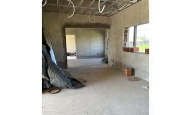 Casa a Terminar de Tres Dormitorios en Barrio La Cañada - Monte