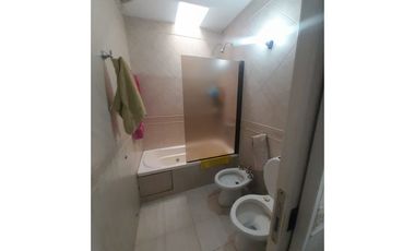 Casa en VENTA en Marcos Sastre 2200-1660mts2-2 propiedades-pileta y parque