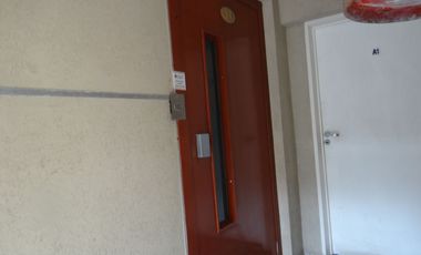 Venta .Amplio monoambiente .En Villa sarmiento