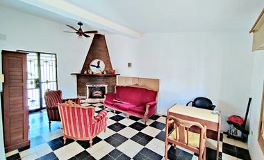 Excelente Propiedad en FUNES. Zona 1. Lote 1360m2.