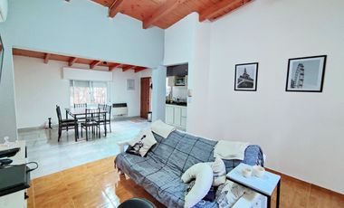 Excelente Propiedad en FUNES. Zona 1. Lote 1360m2.