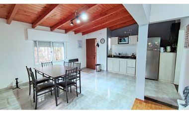 Excelente Propiedad en FUNES. Zona 1. Lote 1360m2.