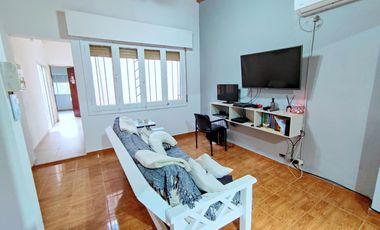 Excelente Propiedad en FUNES. Zona 1. Lote 1360m2.