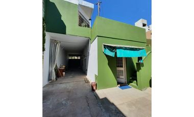 IRIONDO 2436. Cuatro dormitorios con patio y garage