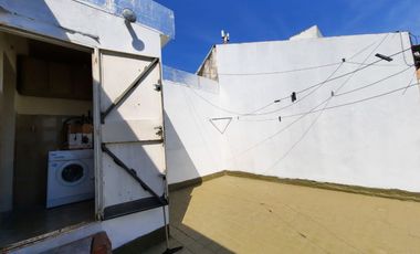 IRIONDO 2436. Cuatro dormitorios con patio y garage