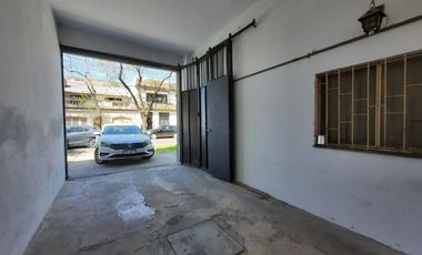 IRIONDO 2436. Cuatro dormitorios con patio y garage