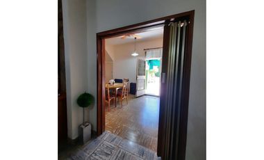 IRIONDO 2436. Cuatro dormitorios con patio y garage