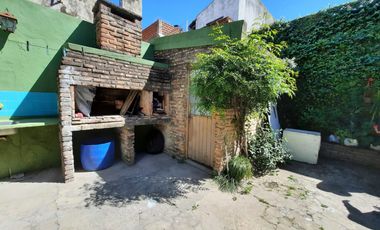 IRIONDO 2436. Cuatro dormitorios con patio y garage