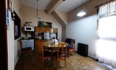 IRIONDO 2436. Cuatro dormitorios con patio y garage