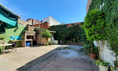 IRIONDO 2436. Cuatro dormitorios con patio y garage