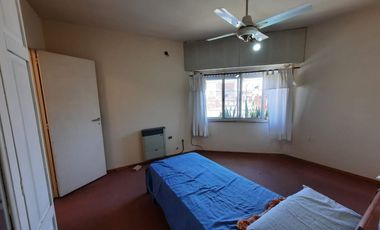 IRIONDO 2436. Cuatro dormitorios con patio y garage