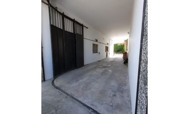 IRIONDO 2436. Cuatro dormitorios con patio y garage