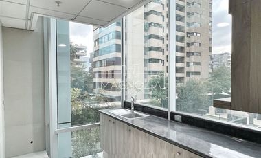 Oficina en Arriendo en A pasos del Parque Arauco