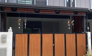 FOR SELL Townhouse/Townhome  The Riva Wongwaen-Lumlukka Klong 5 BTS-Phra Khanong CX-112275