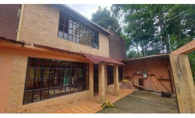 VENTA DE FINCA EN ANOLAIMA CUNDINAMARCA CASA CON LICENCIA