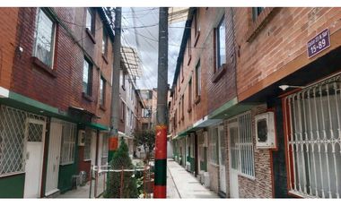 VENDO CASA FAMILIAR EN SOACHA COMPARTIR BARRIO PASEO REAL