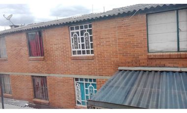 VENDO CASA FAMILIAR EN SOACHA COMPARTIR BARRIO PASEO REAL