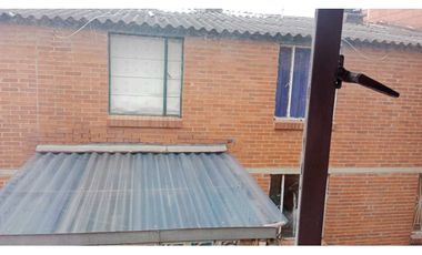 VENDO CASA FAMILIAR EN SOACHA COMPARTIR BARRIO PASEO REAL