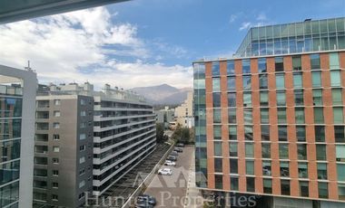 Oficina en Arriendo en A pasos de Clínica Las Condes, esquina Av. Las Condes con Estoril.
