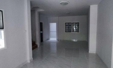 FOR SELL Townhouse/Townhome  Warangkul Klong 3 BTS-Krung Thon Buri CX-100297