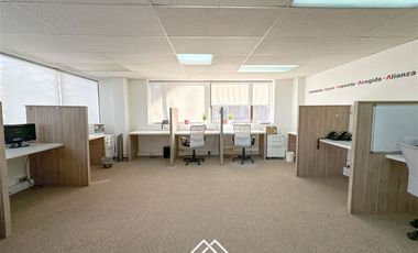 Oficina en Venta en Metro Escuela Militar / Renato Sánchez