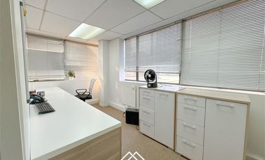 Oficina en Venta en Metro Escuela Militar / Renato Sánchez