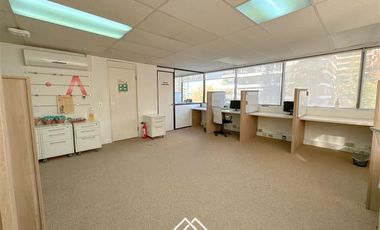 Oficina en Venta en Metro Escuela Militar / Renato Sánchez