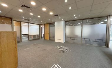 Oficina en Arriendo en Av. Vitacura