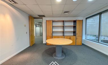 Oficina en Arriendo en Av. Vitacura