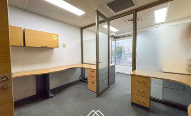 Oficina en Arriendo en Av. Vitacura