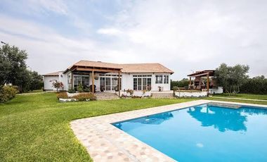 CONDOMINIO EL OLIVAR - PUCUSANA