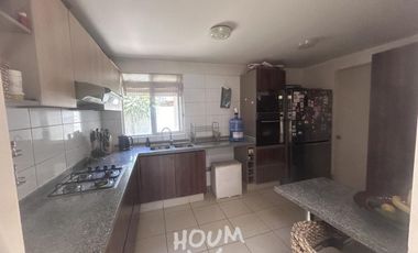 LINDA CASA CON PISCINA EN CONDOMINIO