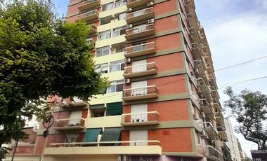 Vicente López - Impecable 3 amb , con Balcón y vista abierta!