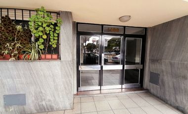 Vicente López - Impecable 3 amb , con Balcón y vista abierta!