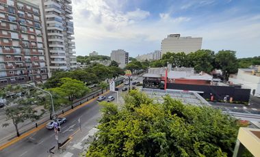 Vicente López - Impecable 3 amb , con Balcón y vista abierta!