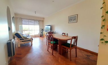 Vicente López - Impecable 3 amb , con Balcón y vista abierta!