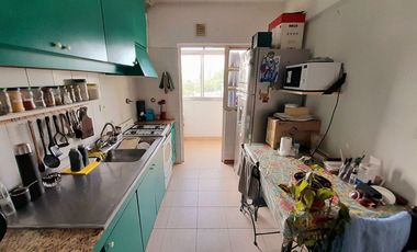 Vicente López - Impecable 3 amb , con Balcón y vista abierta!