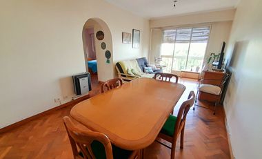Vicente López - Impecable 3 amb , con Balcón y vista abierta!