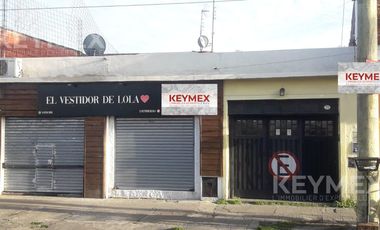 2 Locales comerciales con casa ubicado en González Catán