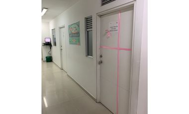 EDIFICIO EN ARRIENDO, VENECIA, IDEAL PARA SECTOR SALUD