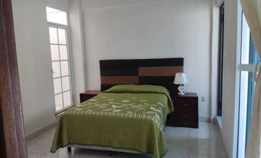Residencia con hermosa alberca y jacuzzi , de 5 recámaras