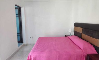 Residencia con hermosa alberca y jacuzzi , de 5 recámaras