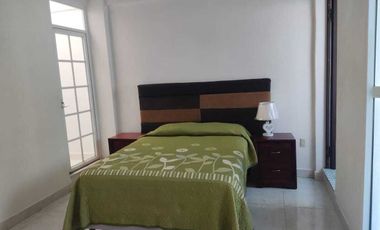 Residencia con hermosa alberca y jacuzzi , de 5 recámaras
