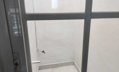 Residencia con hermosa alberca y jacuzzi , de 5 recámaras