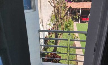 Residencia con hermosa alberca y jacuzzi , de 5 recámaras