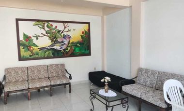 Residencia con hermosa alberca y jacuzzi , de 5 recámaras