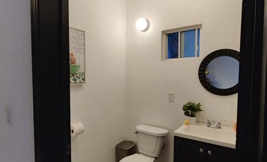 Casa en increíble ubicación en condominio con Alberca