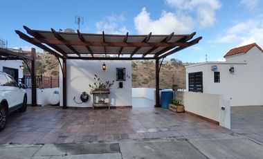Casa en increíble ubicación en condominio con Alberca
