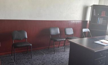 VENTA DE EDIFICIO COMERCIAL PARA OFICINAS EN METEPEC MUY CERCA DE GALERÍAS